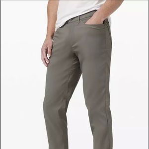 Lululemon ABC Commuter Pant